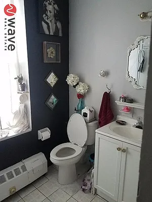 Rented by Wave Real Estate Group | media 7