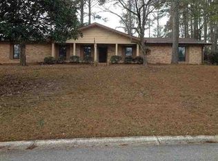 101 Lakewood Dr, Warner Robins, GA 31088