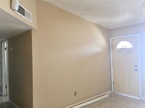 4th image of 9422 Nottingham Dr