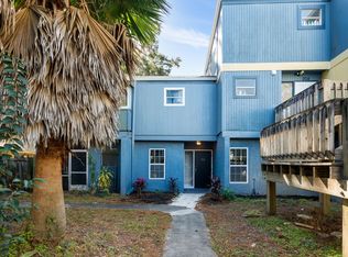 715 SW 75th St APT 104, Gainesville, FL 32607