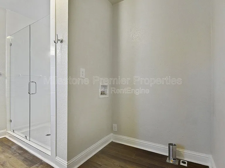 1115 S Rusk Ave — Photo 17