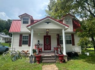 1905 Dixon St, Ashland, KY 41101