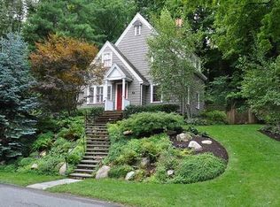 11 Cunningham Rd, Wellesley, MA 02481