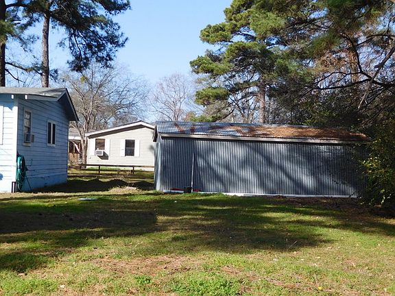 Storage building