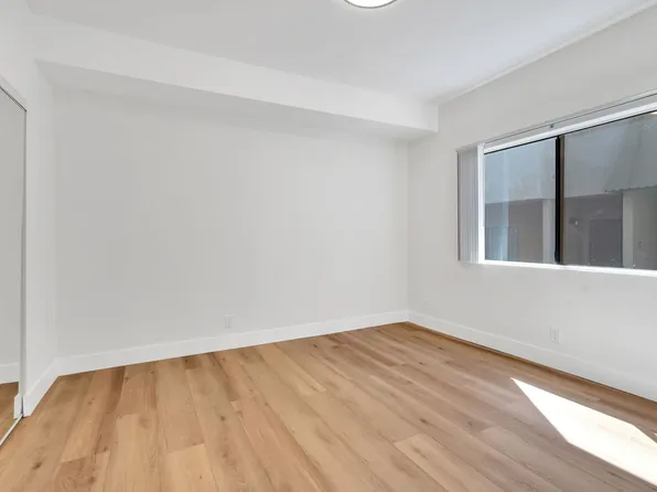 2918 Arizona Ave APT 101, Santa Monica, CA 90404