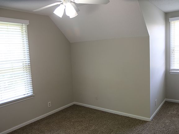 Upstairs bedroom 2