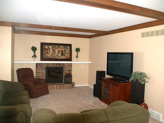 5th image of 10139 Bolingbroke Dr