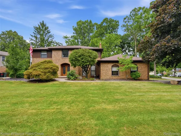 2950 Leyton Ct, Rochester Hills, MI 48306
