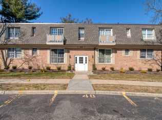259 Collignon Way APT 2B, River Vale, NJ 07675