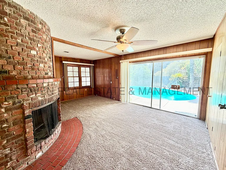 4750 El Molino Ave — Photo 7