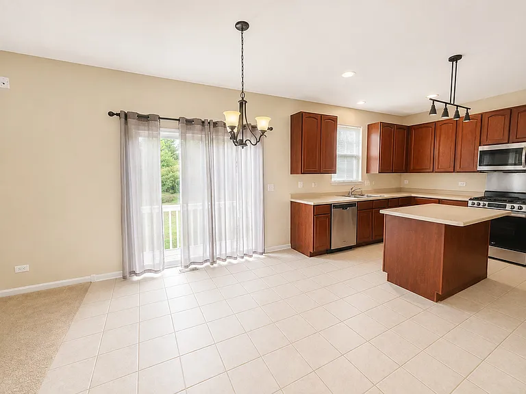 388 Toccoa Ln — Photo 10
