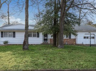 322 Riviera Dr, Forked River, NJ 08731
