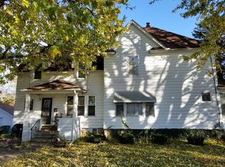 303 E Exchange St, Sycamore, IL 60178