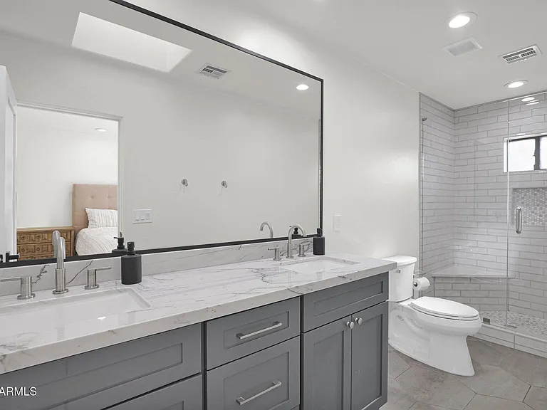 6834 E Belmont Cir — Photo 36