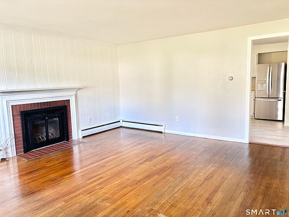 3rd image of 85 Riverside Drive