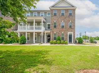 623 Freeman Dr, Hampton, VA 23666