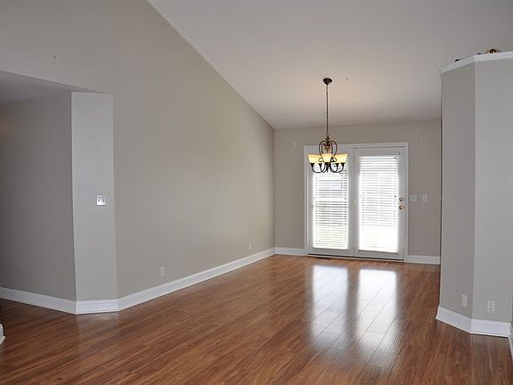 4th image of 4144 Hedgewood Ct