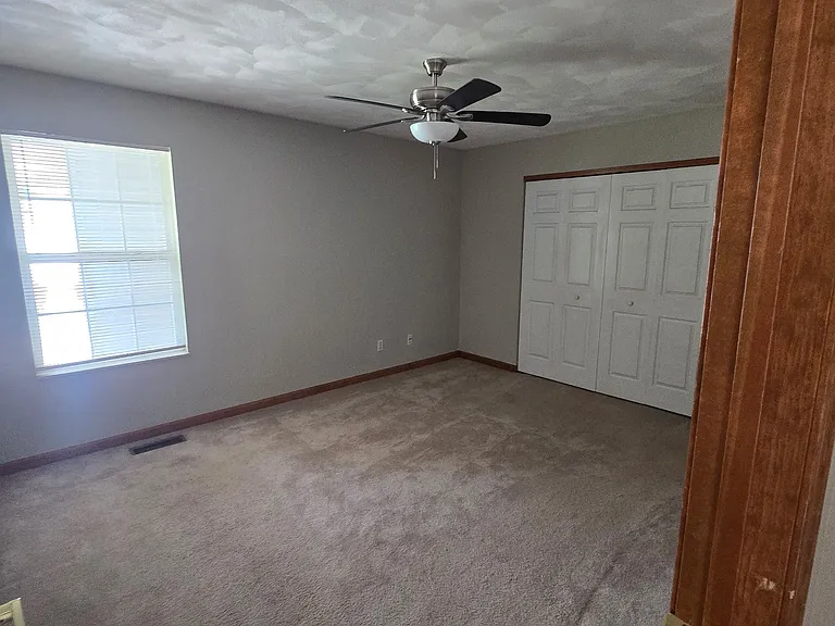 129 Autumn Pine Dr — Photo 6