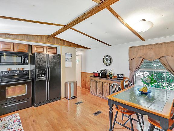 5th image of 150 Velo View Ln