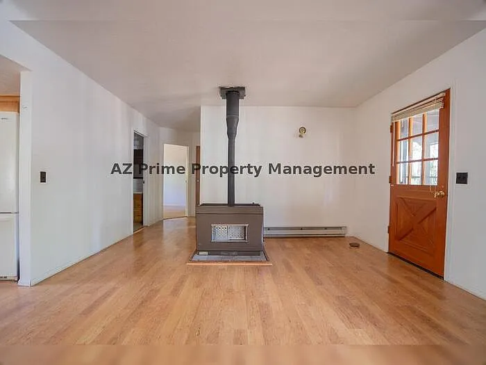 5383 Glenwood Ln — Photo 8