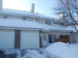 7018 19th St N APT 5, Oakdale, MN 55128