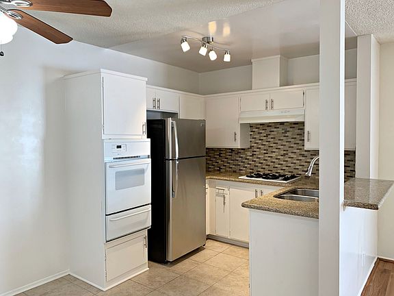 5th image of 1521 E Windsor Rd APT 10