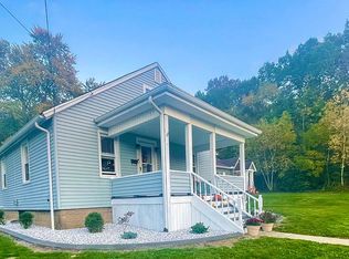 277 S 13th St, Sharpsville, PA 16150