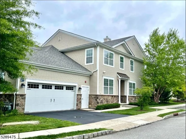 27 Mc Nish Way, West Caldwell Twp., NJ 07006