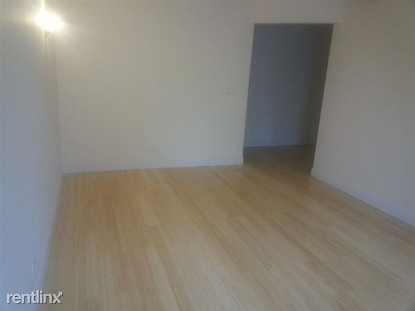 70 Dahill Rd (3C) B