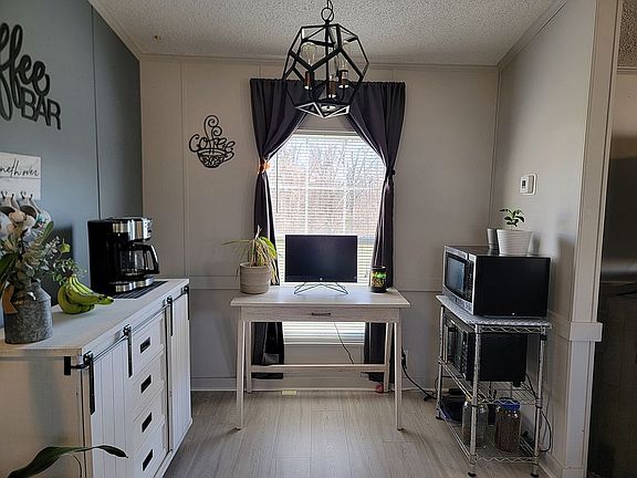 4th image of 700 W Alta Vista Ave #138