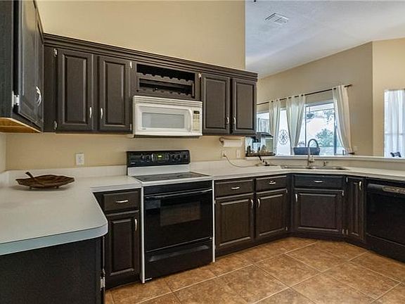 2nd image of 7885 Bridgestone Dr