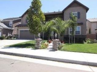 8490 Lourenco Ln, Corona, CA 92880