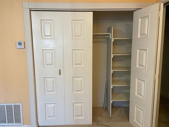 5th image of 5334 Lindley Ave Unit 313