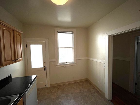 4th image of 4334-4338 California St #8