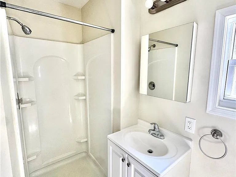 21 W Main St #2 — Photo 9