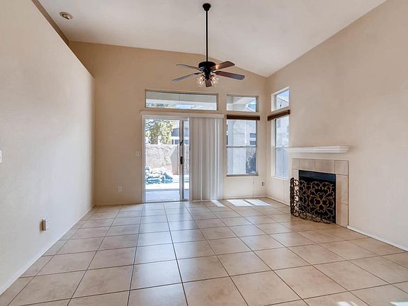 2FF72FA9-5F3C-41EA-81E9-6AFB92732CC7