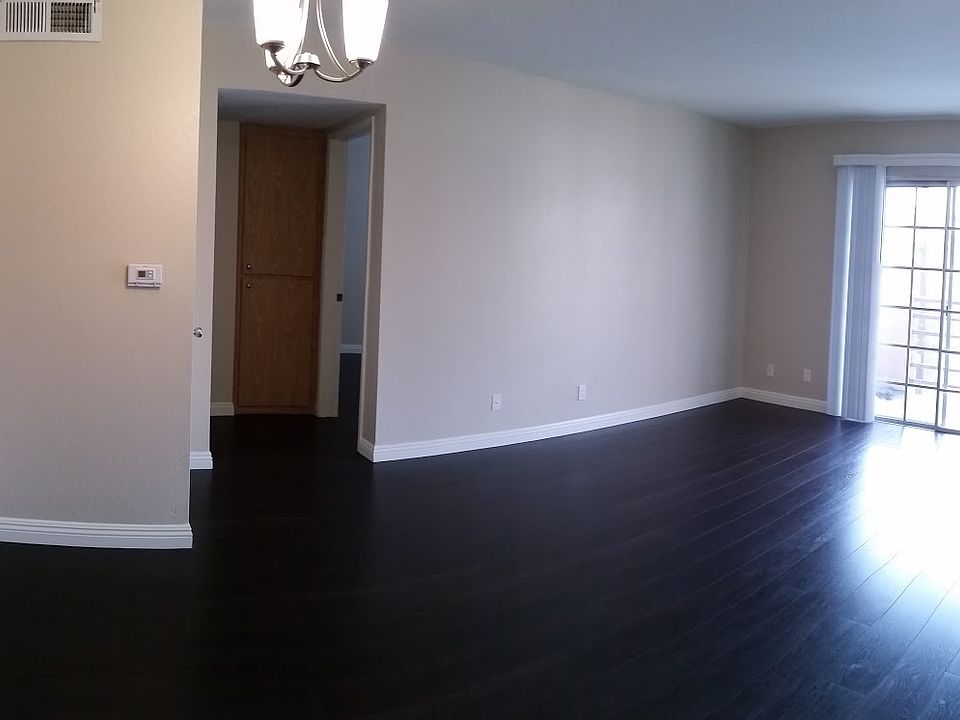 1st image of 321 S 6th St APT 106