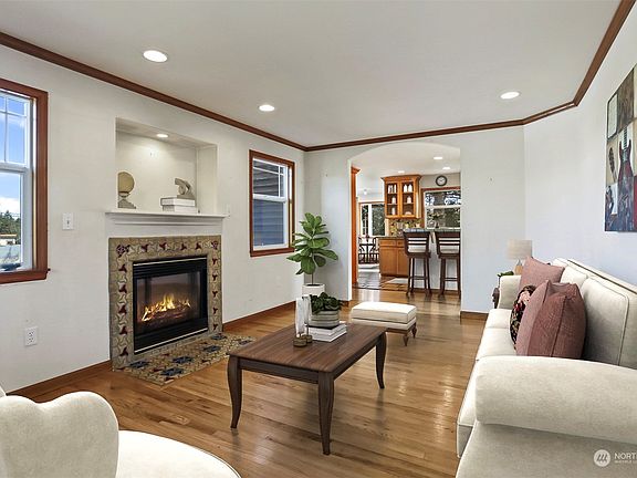 4th image of 8306 31st Avenue NW