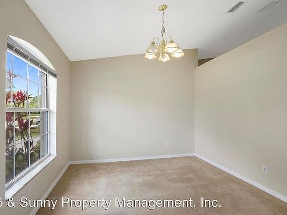 4th image of 2881 Grant Ave SE