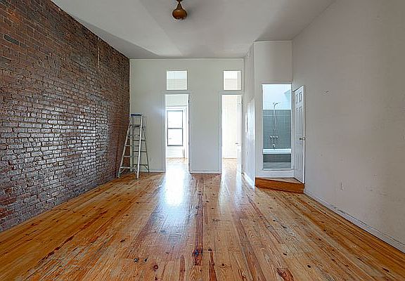 4th image of 423 Wythe Ave #4B
