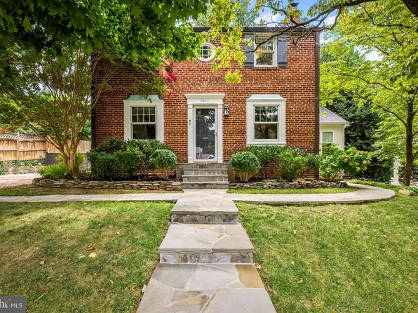 9613 Parkwood Dr, Bethesda, MD 20814