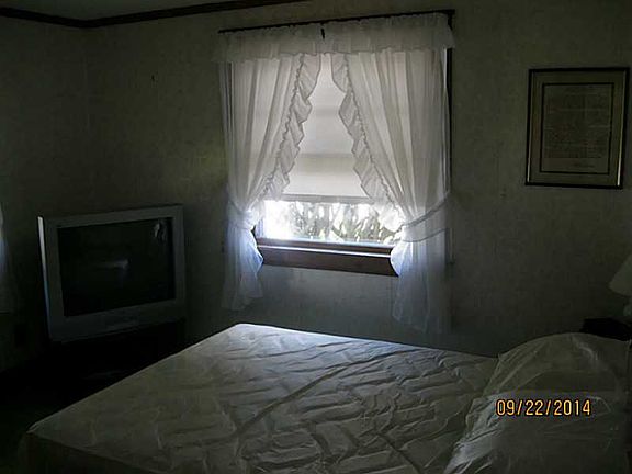3rd image of 45 Desano Dr