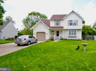 305 Bryn Mawr Dr, Williamstown, NJ 08094
