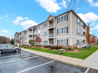 837 Timberlake Dr, Trenton, NJ 08618