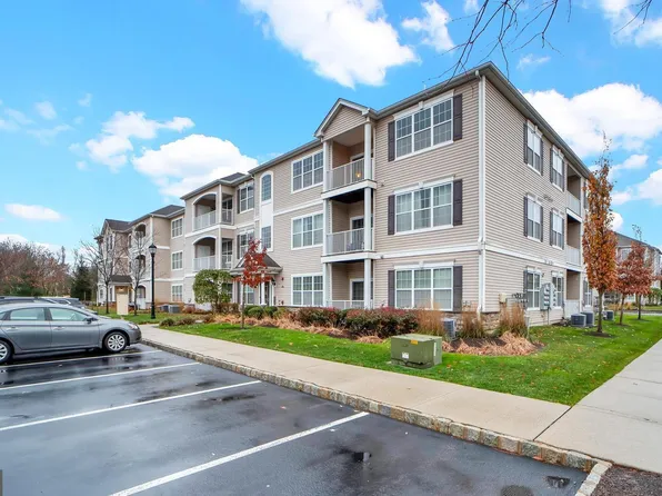 837 Timberlake Dr, Trenton, NJ 08618