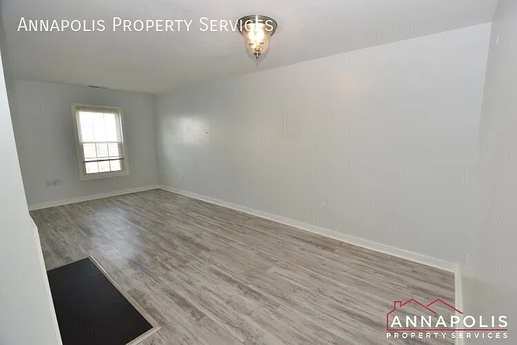 1438 harwick court — Photo 4