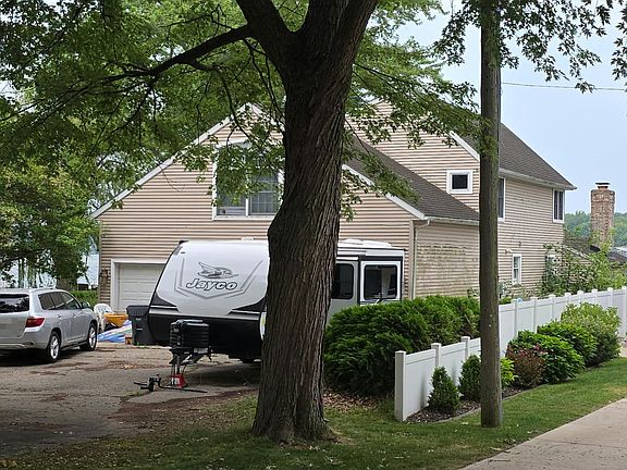 2nd image of 8204 Greenfield Shores Dr
