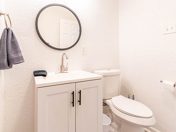 2nd image of 1516 Avenue K