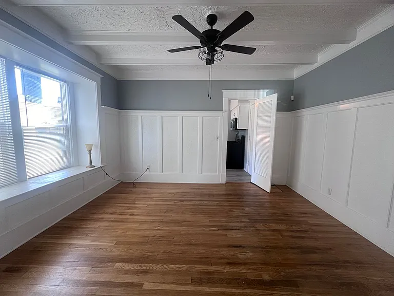 1242 Wealthy St SE — Photo 6