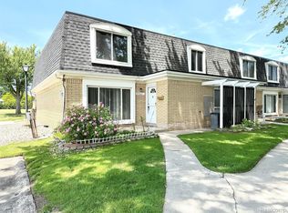 29960 City Center Dr APT 1, Warren, MI 48093